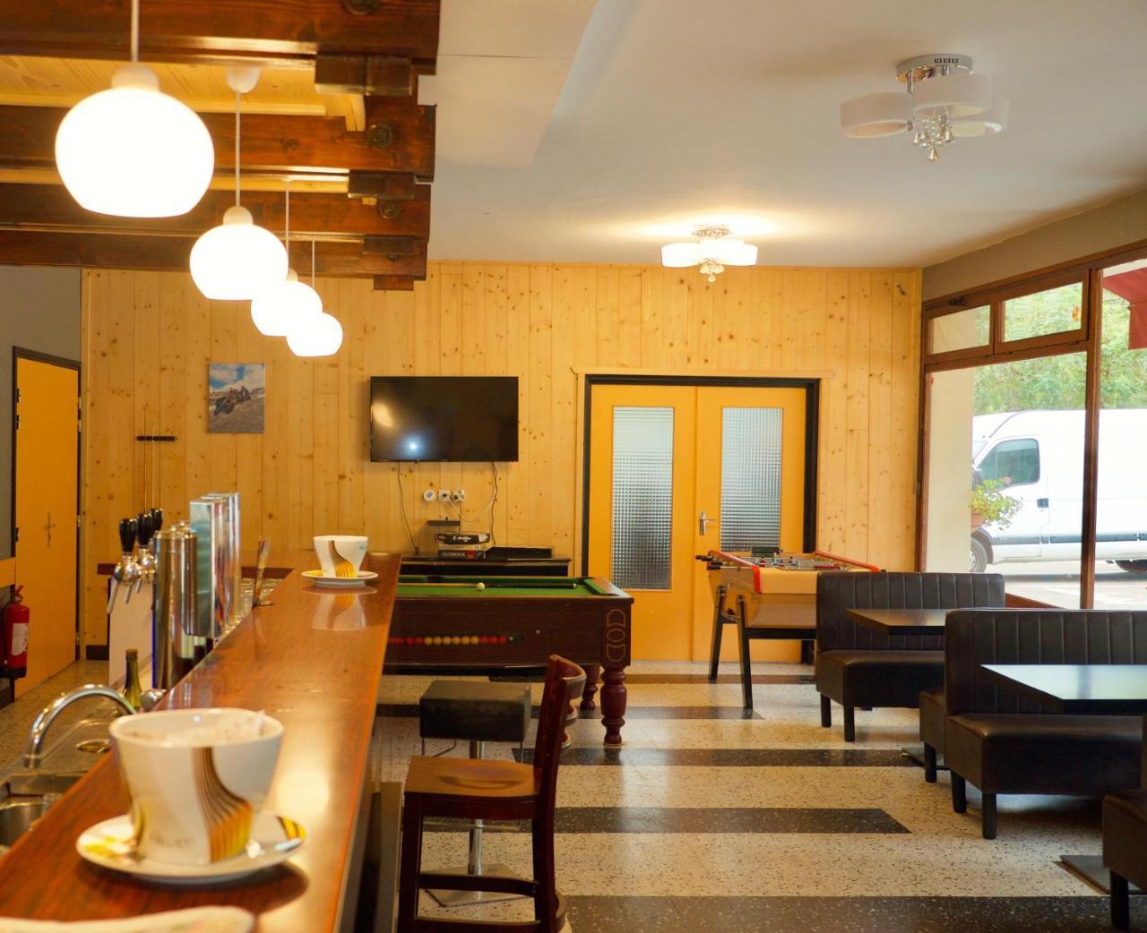 Hotel Belledonne Le Bourg-dʼOisans エクステリア 写真